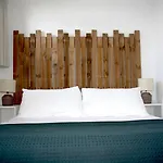 Logis Sea View Отель Сен-Жиль-Круа-де-Ви