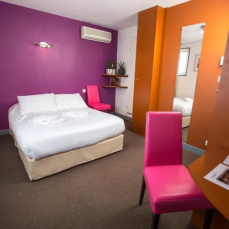 Logis Sea View Hotel