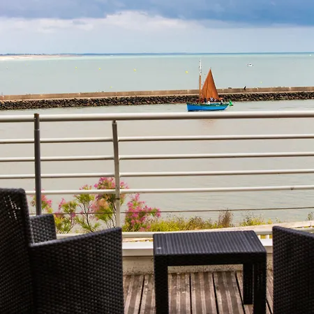 酒店 Logis Sea View