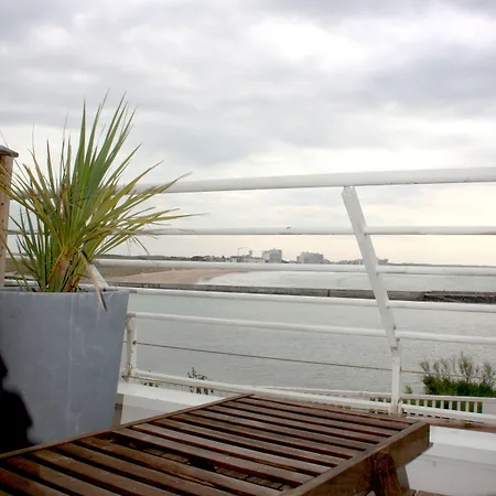 Logis Sea View 酒店