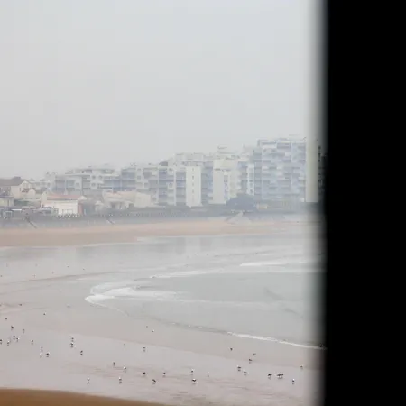 Hotel Logis Sea View 3*