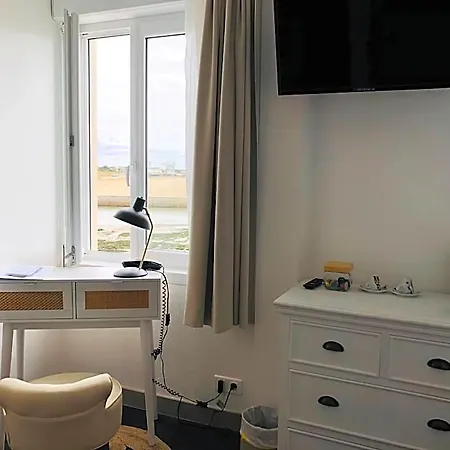 Logis Sea View Hotel