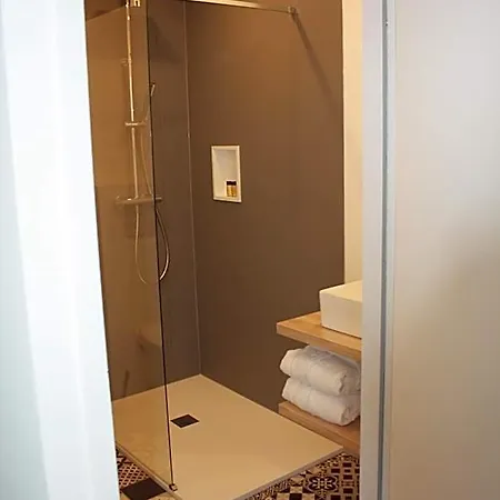 Hotel Logis Sea View 3*