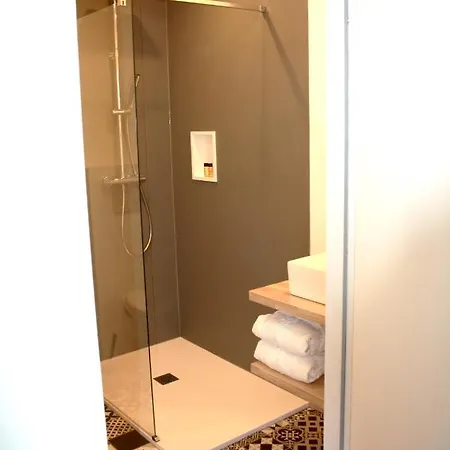 Sea View Hotel 3*