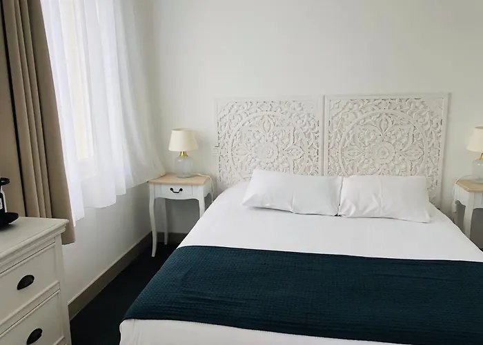 Logis Sea View 圣吉尔-克鲁瓦德维