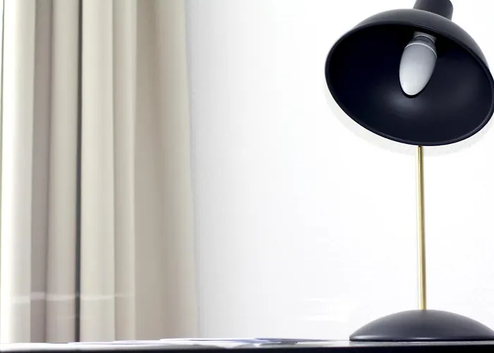 酒店 Logis Sea View 3*